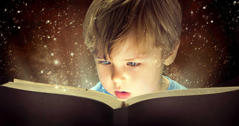 کتاب‌خوانی با صدای بلند برای کودکان و رشد مغزی در آن‌ها
